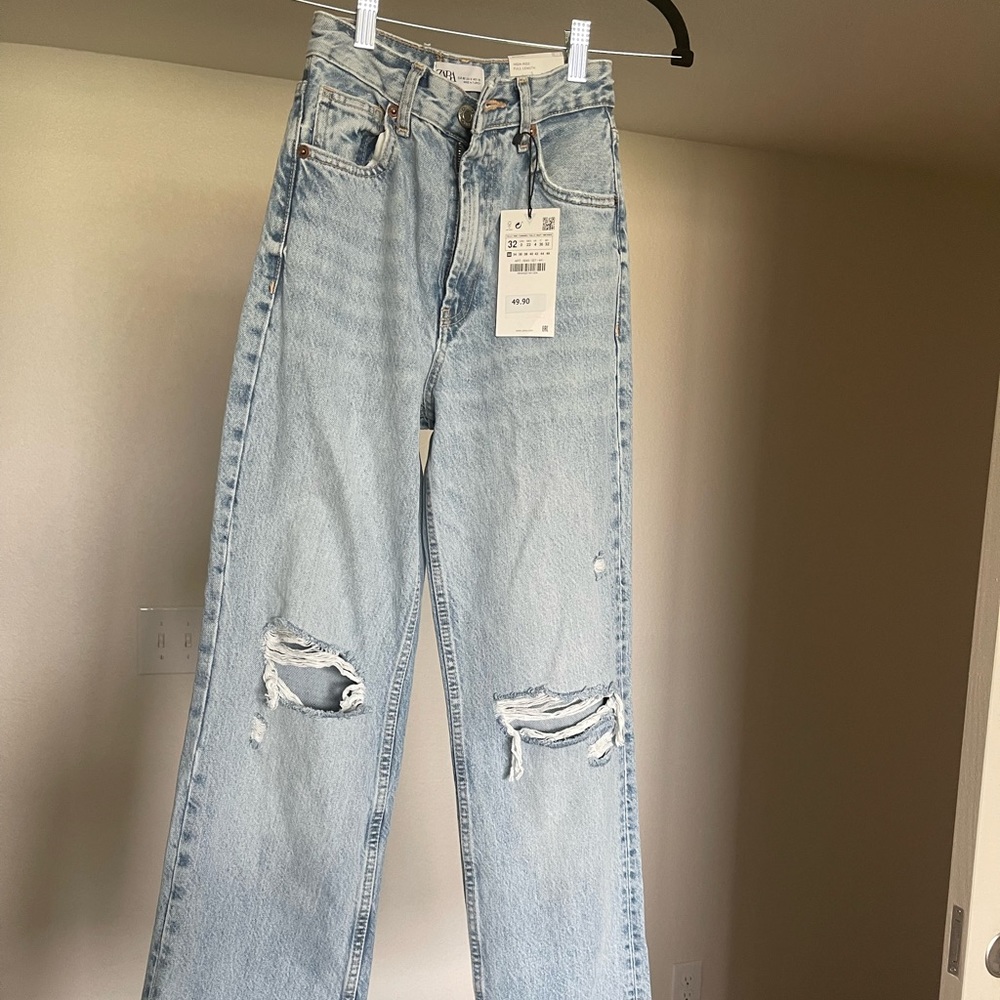 Zara High-Rise Jeans